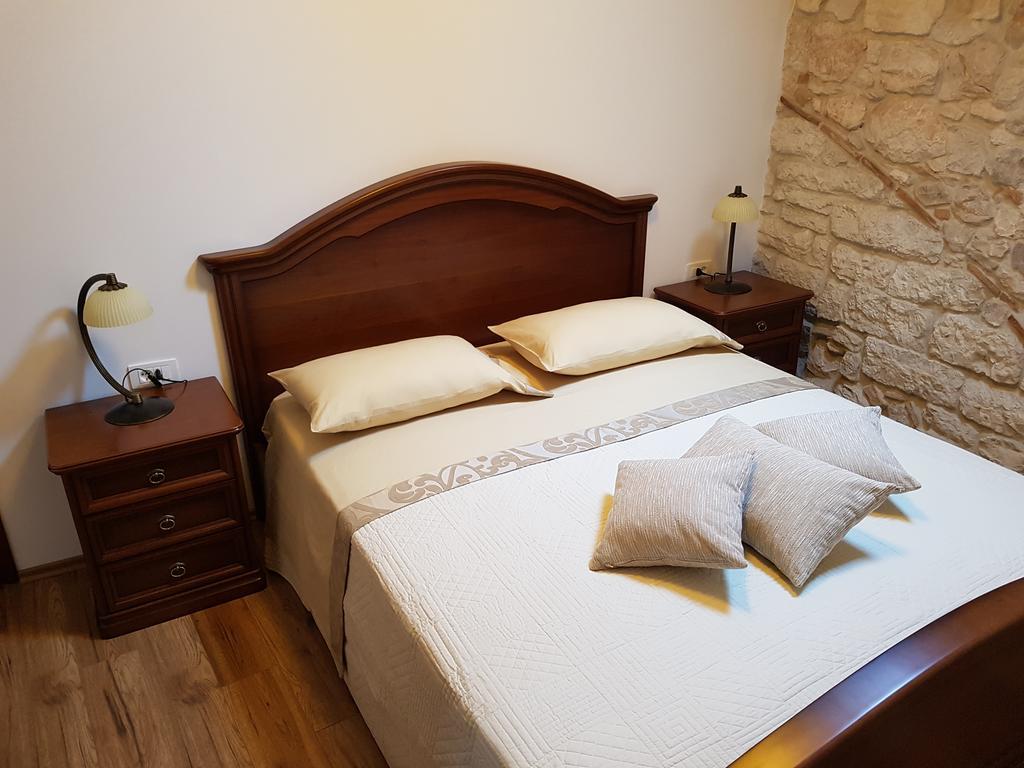 Antique Apartment Arsenale Rovinj Exteriér fotografie