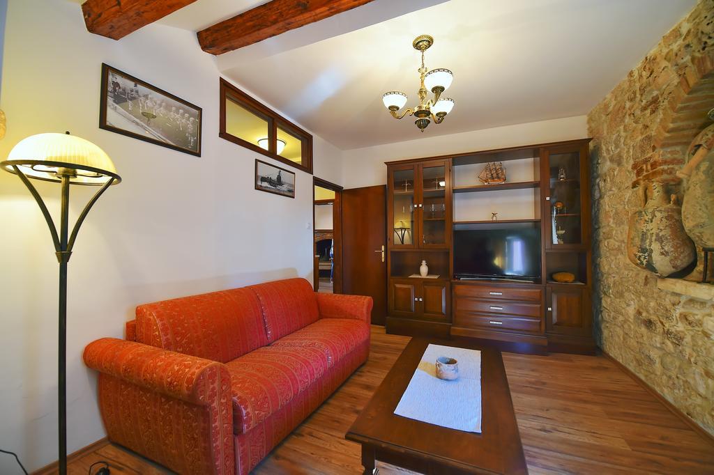 Antique Apartment Arsenale Rovinj Exteriér fotografie
