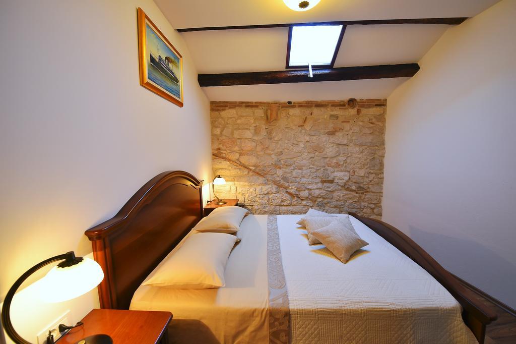 Antique Apartment Arsenale Rovinj Exteriér fotografie